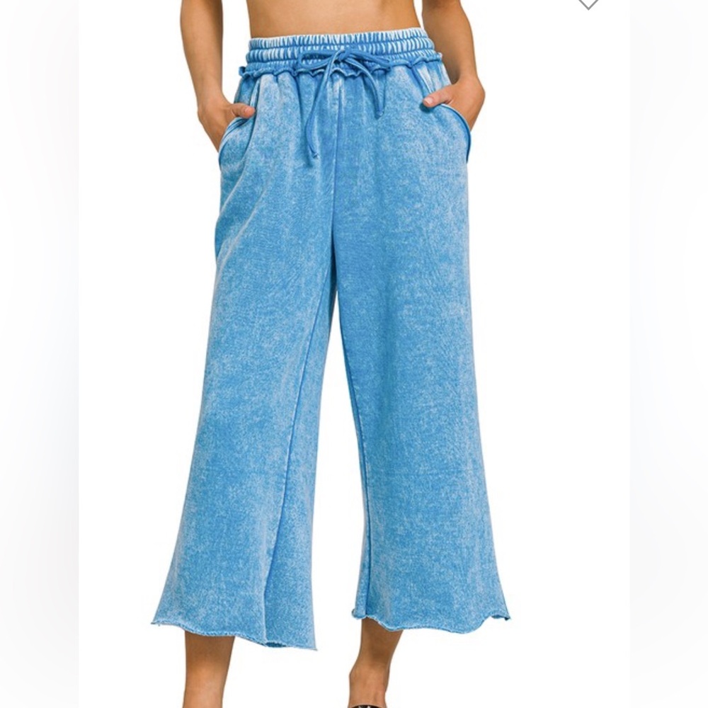 Cute Acid Washed Short Pants